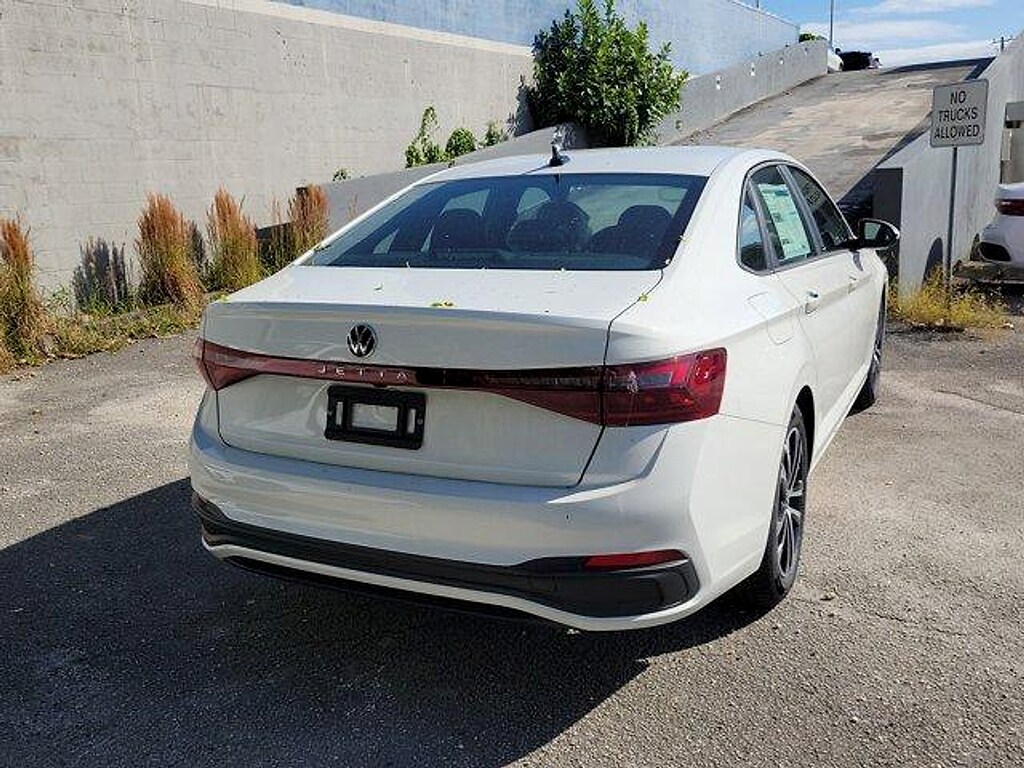New 2026 Volkswagen Jetta 1.5T Sport Sedan