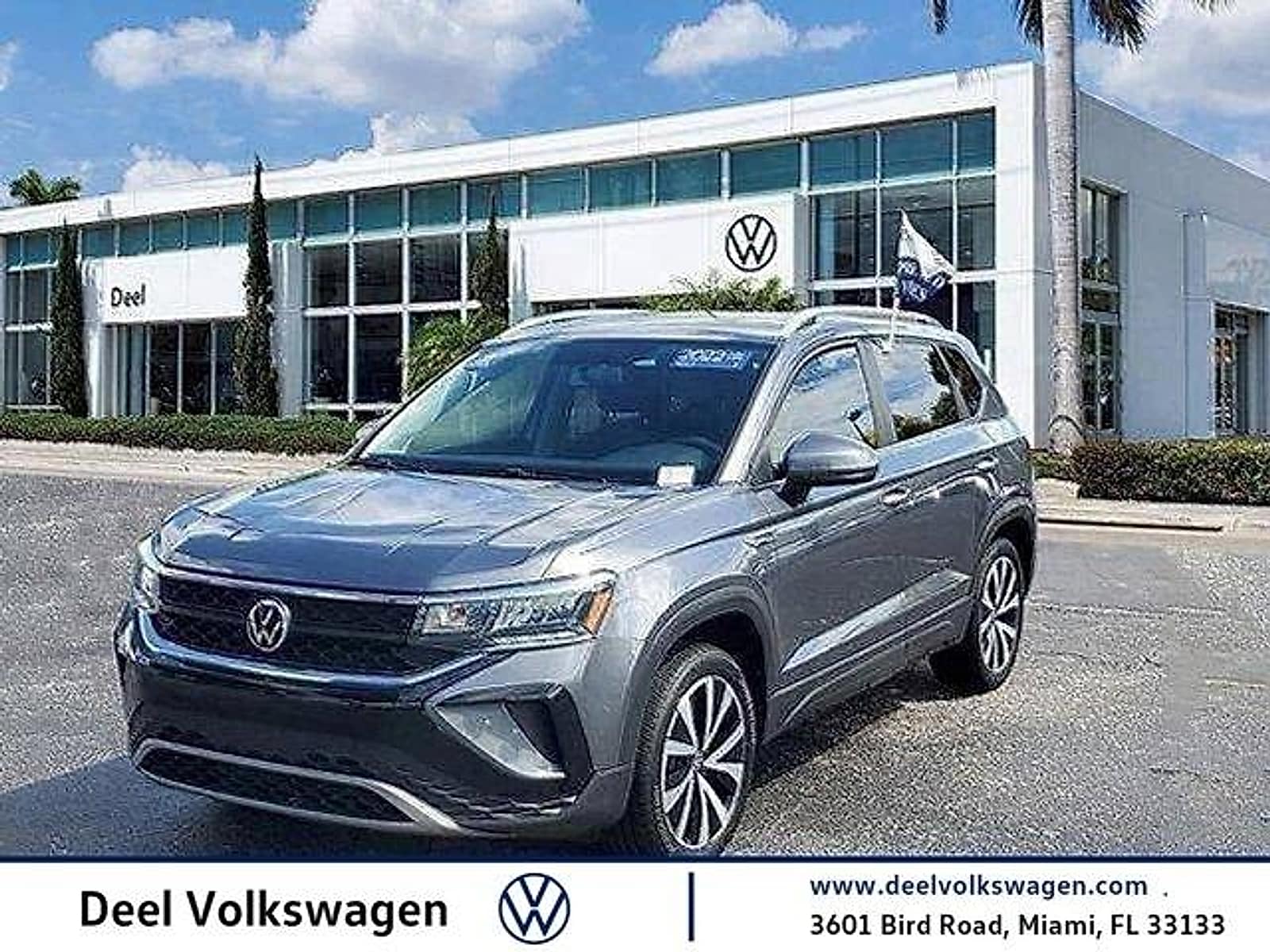 2022 Volkswagen Taos SE's photo