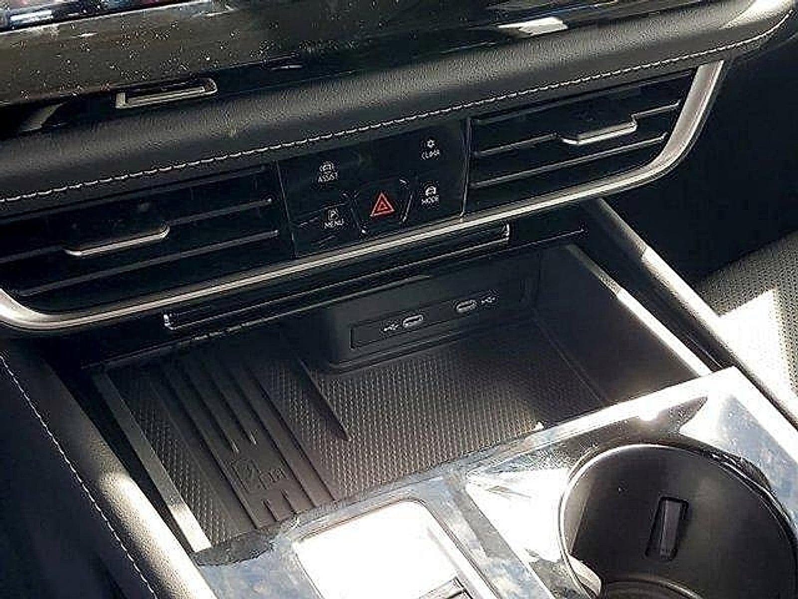 2026 Volkswagen Atlas SE w/Tech - Photo 14