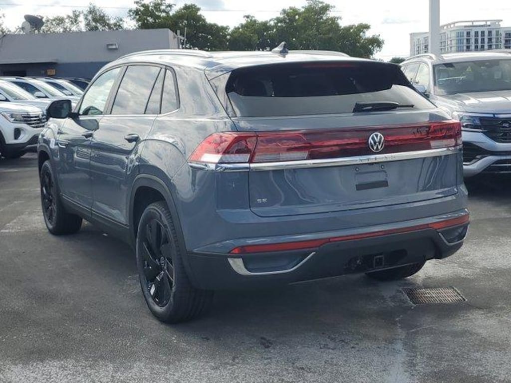 New 2026 Volkswagen Atlas Cross Sport 2.0T SE w/Technology SUV
