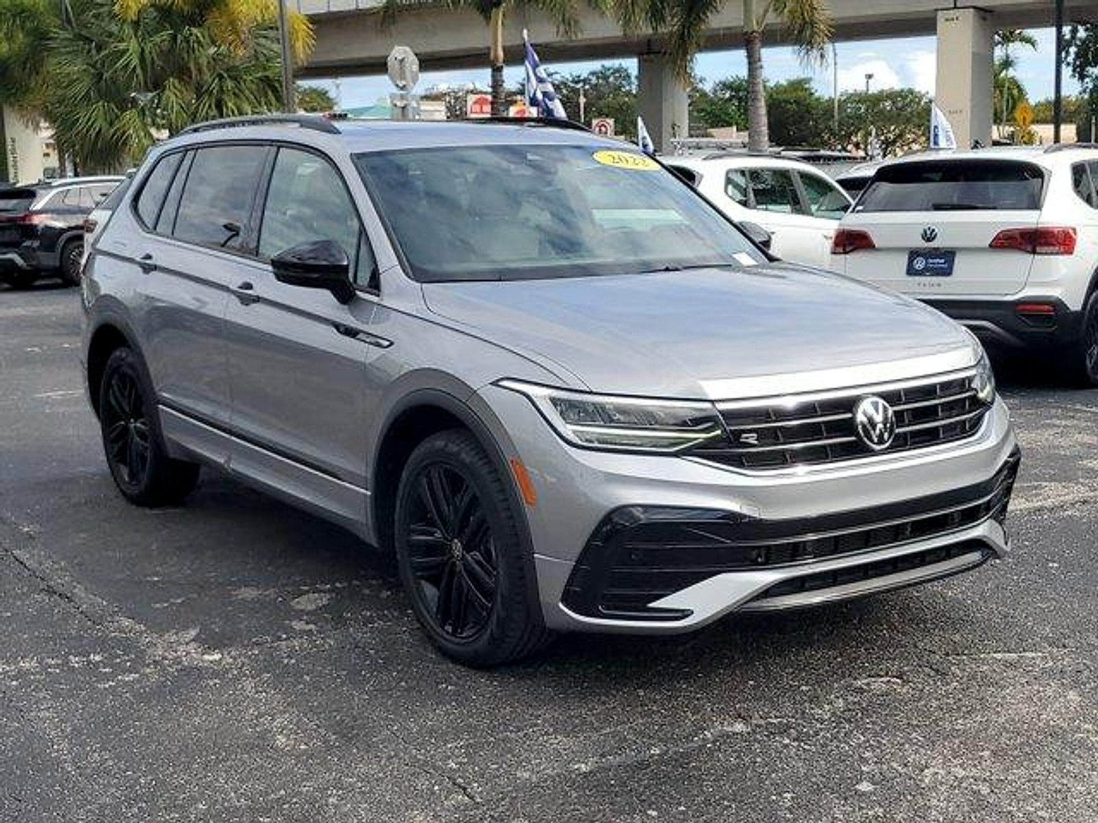 2022 Volkswagen Tiguan SE R-LINE BLACK - Photo 7