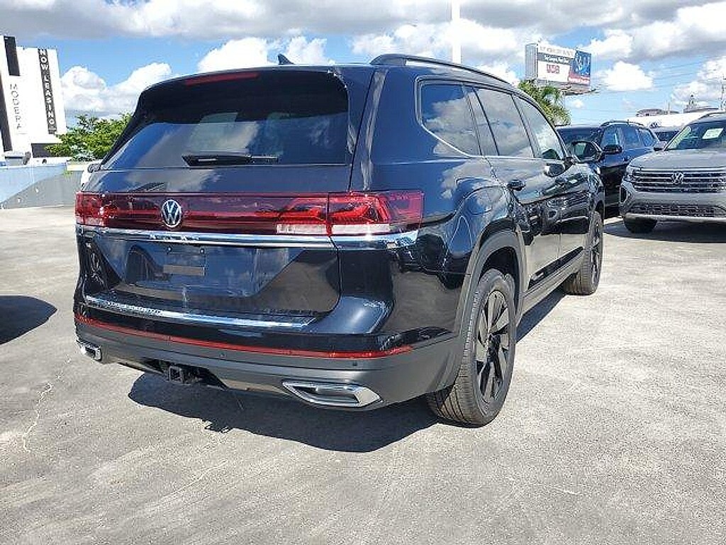 New 2026 Volkswagen Atlas 2.0T SE w/Technology SUV
