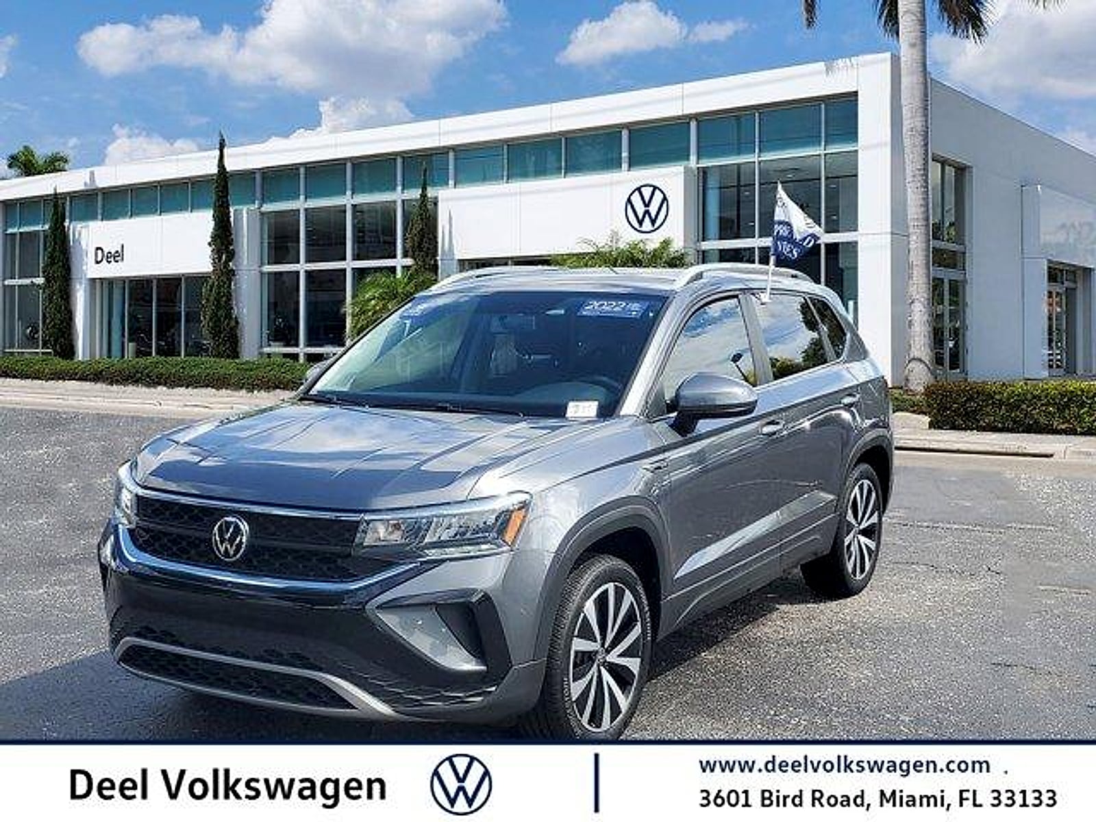 2022 Volkswagen Taos SE's photo