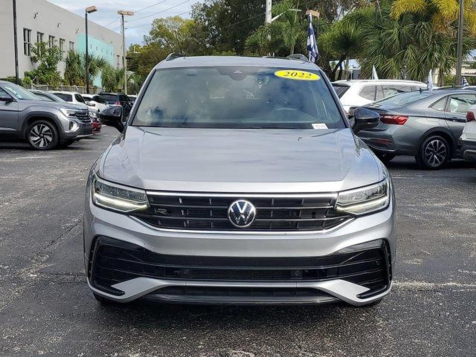 2022 Volkswagen Tiguan SE R-LINE BLACK - Photo 8