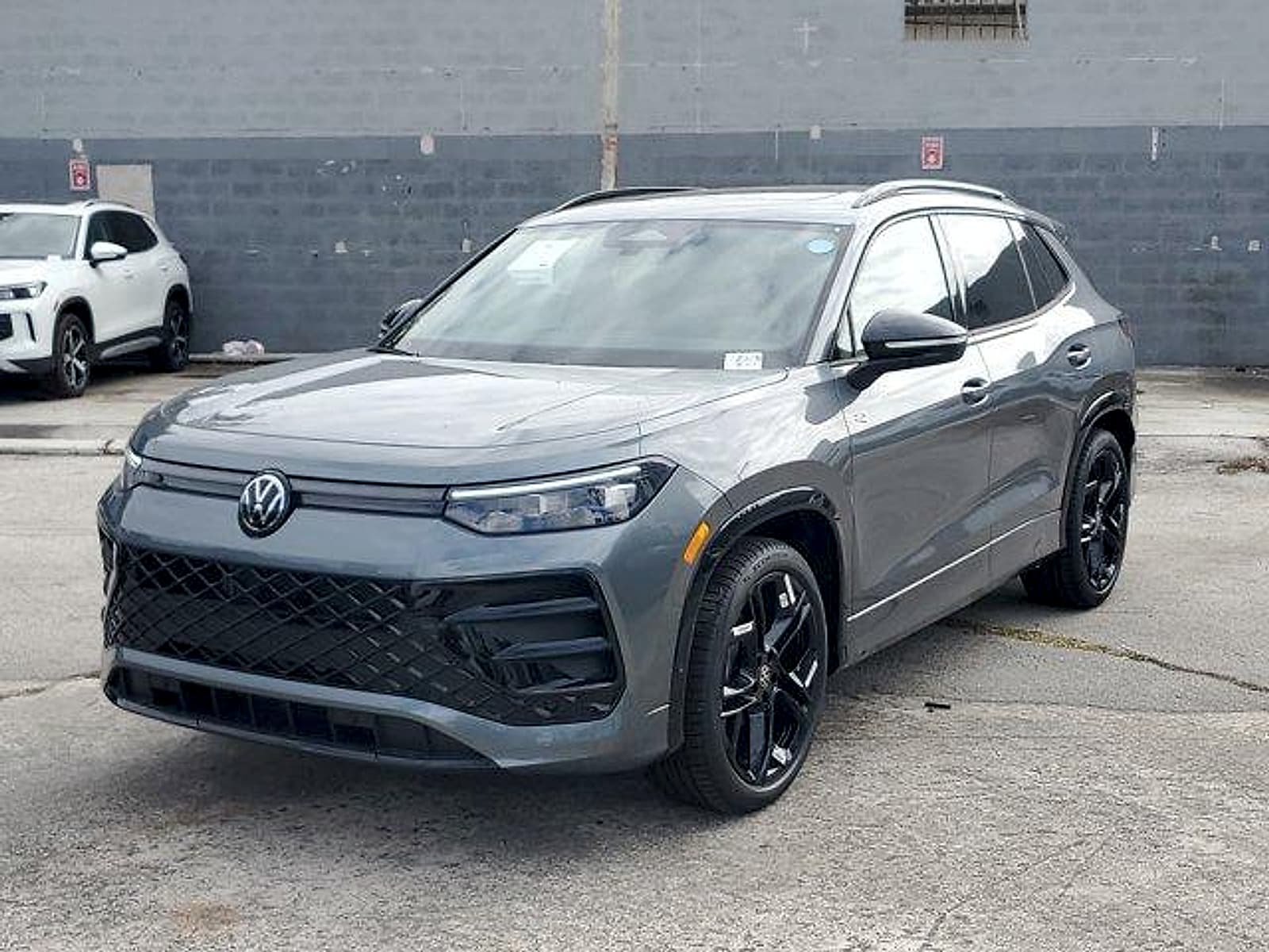 2026 Volkswagen Tiguan SE R-LINE BLACK - Photo 16