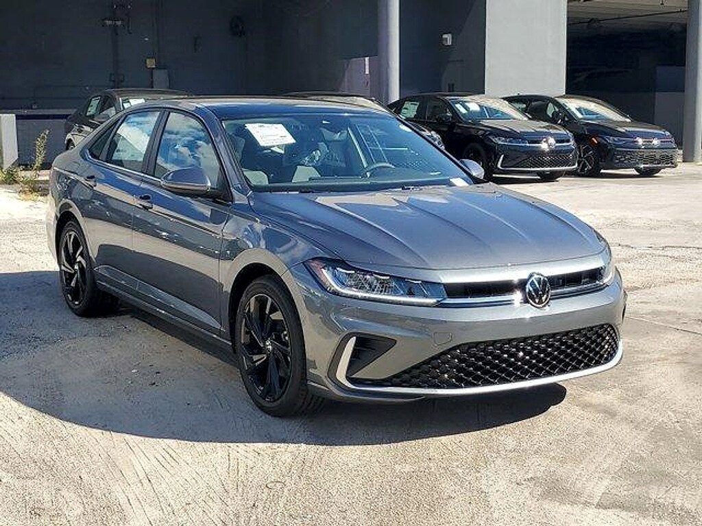 New 2026 Volkswagen Jetta 1.5T SE Sedan