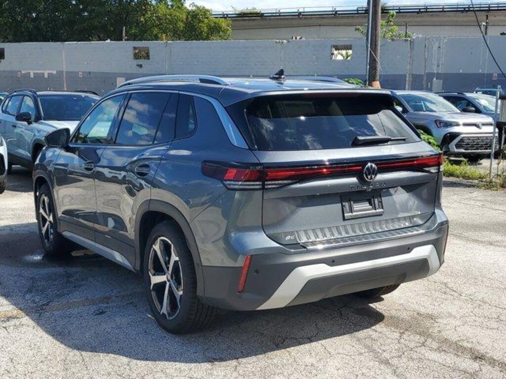 New 2025 Volkswagen Tiguan 2.0T SE SUV