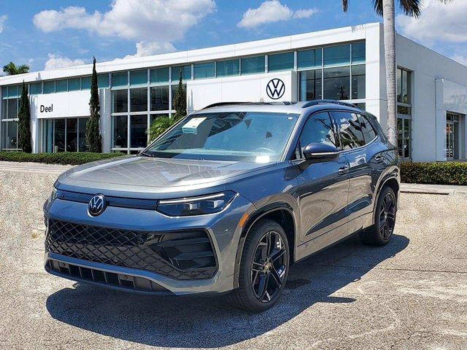 2026 Volkswagen Tiguan SE R-Line Black SUV