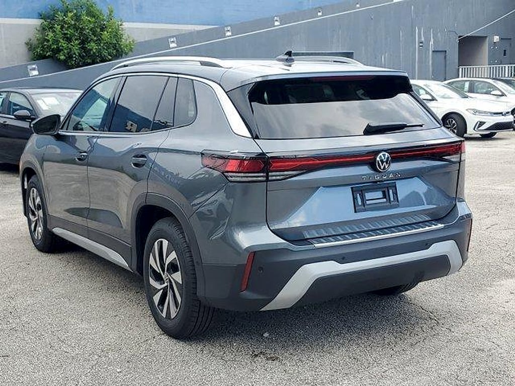 New 2025 Volkswagen Tiguan 2.0T S SUV