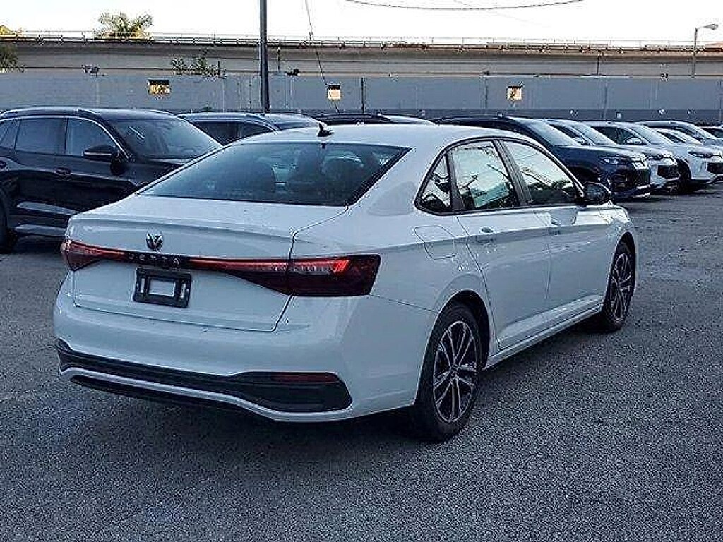 New 2026 Volkswagen Jetta 1.5T Sport Sedan