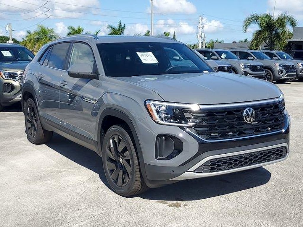New 2026 Volkswagen Atlas Cross Sport 2.0T SE w/Technology SUV