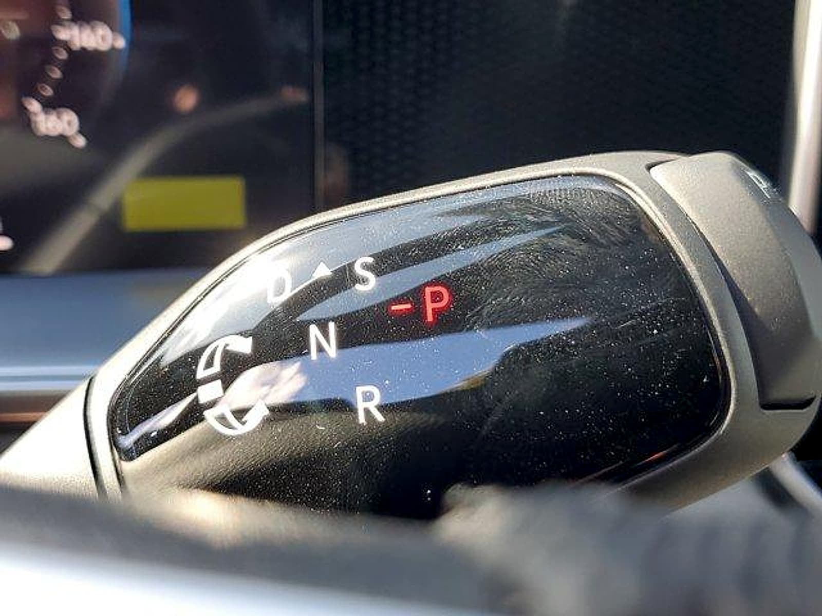 2026 Volkswagen Tiguan SE R-LINE BLACK - Photo 13