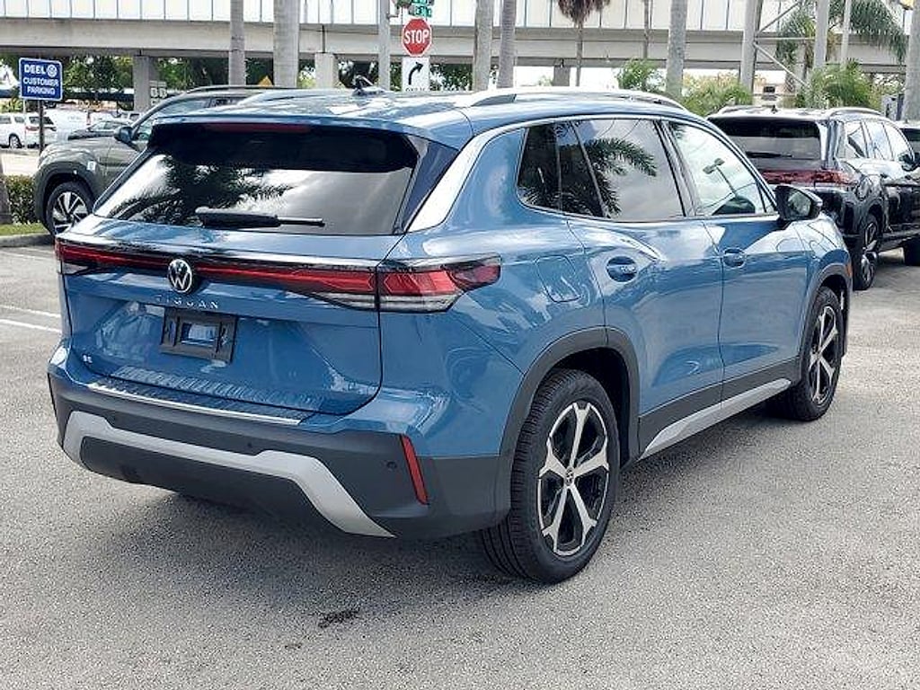 New 2026 Volkswagen Tiguan 2.0T SE SUV