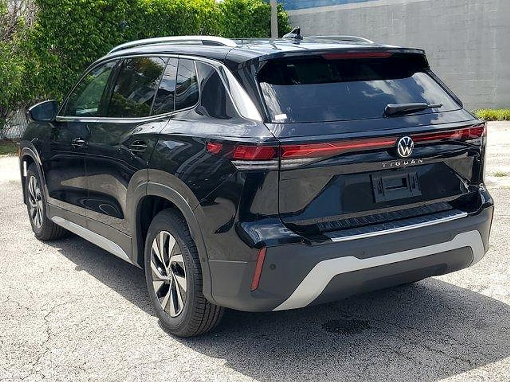New 2026 Volkswagen Tiguan 2.0T S SUV