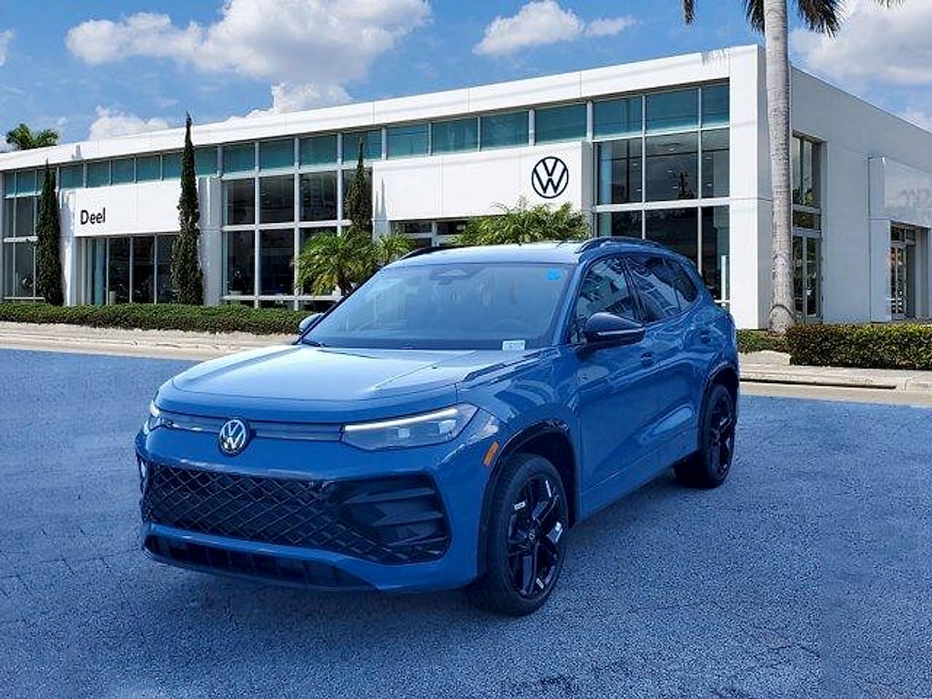 New 2026 Volkswagen Tiguan SE R-Line Black SUV