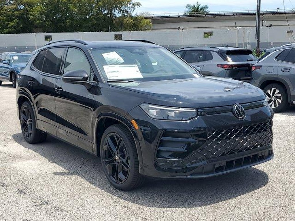 New 2026 Volkswagen Tiguan 2.0T SE R-Line Black SUV