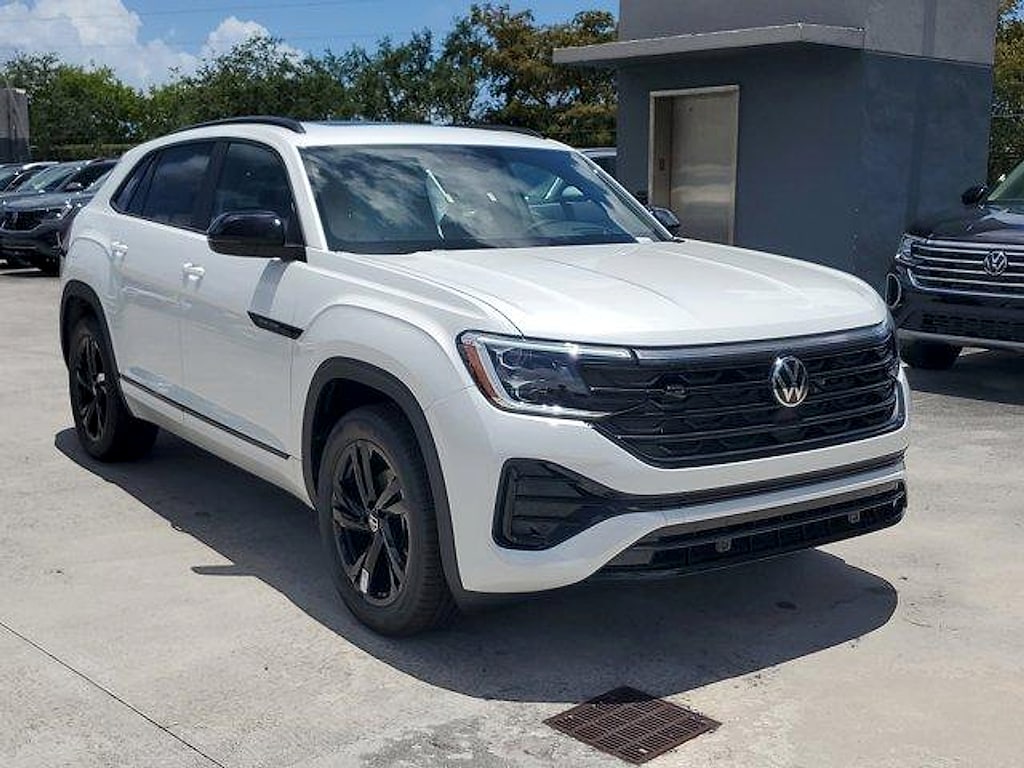 New 2026 Volkswagen Atlas Cross Sport 2.0T SEL R-Line Black SUV