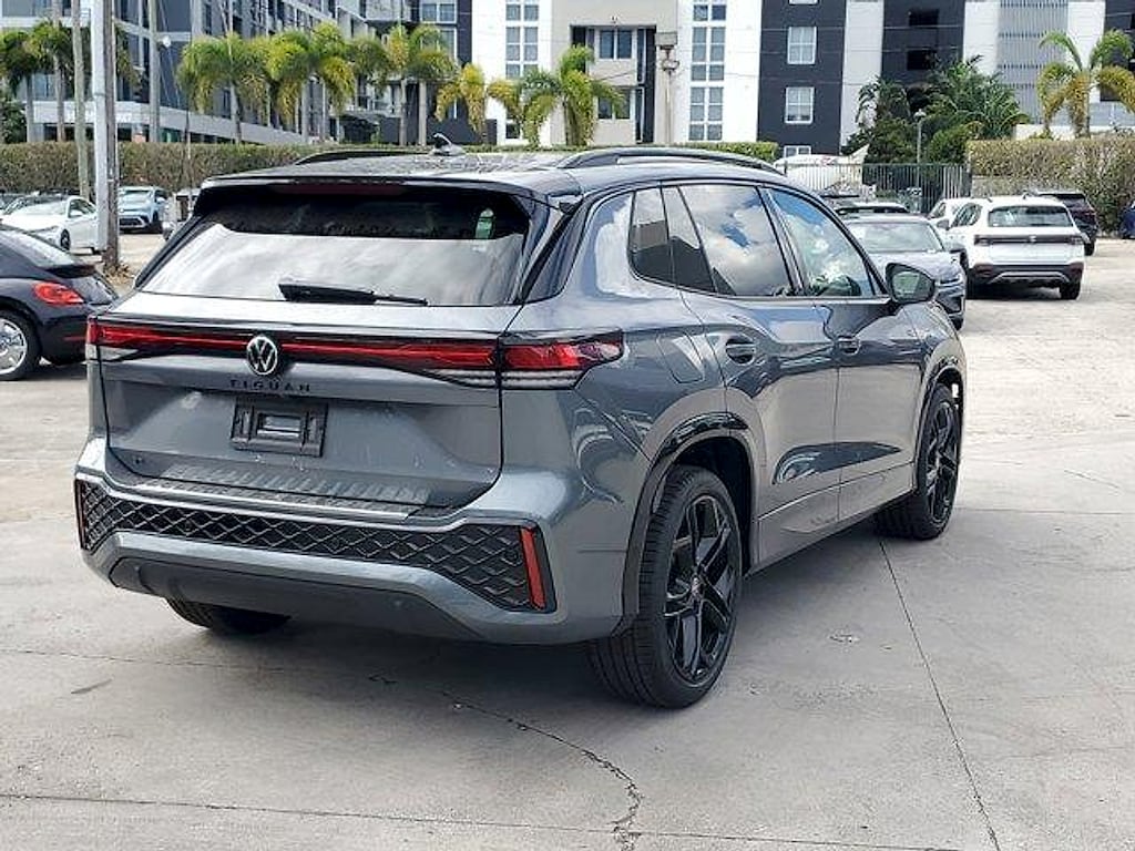 New 2026 Volkswagen Tiguan 2.0T SE R-Line Black SUV