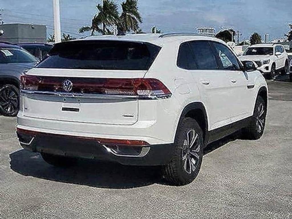 New 2026 Volkswagen Atlas Cross Sport 2.0T SE SUV