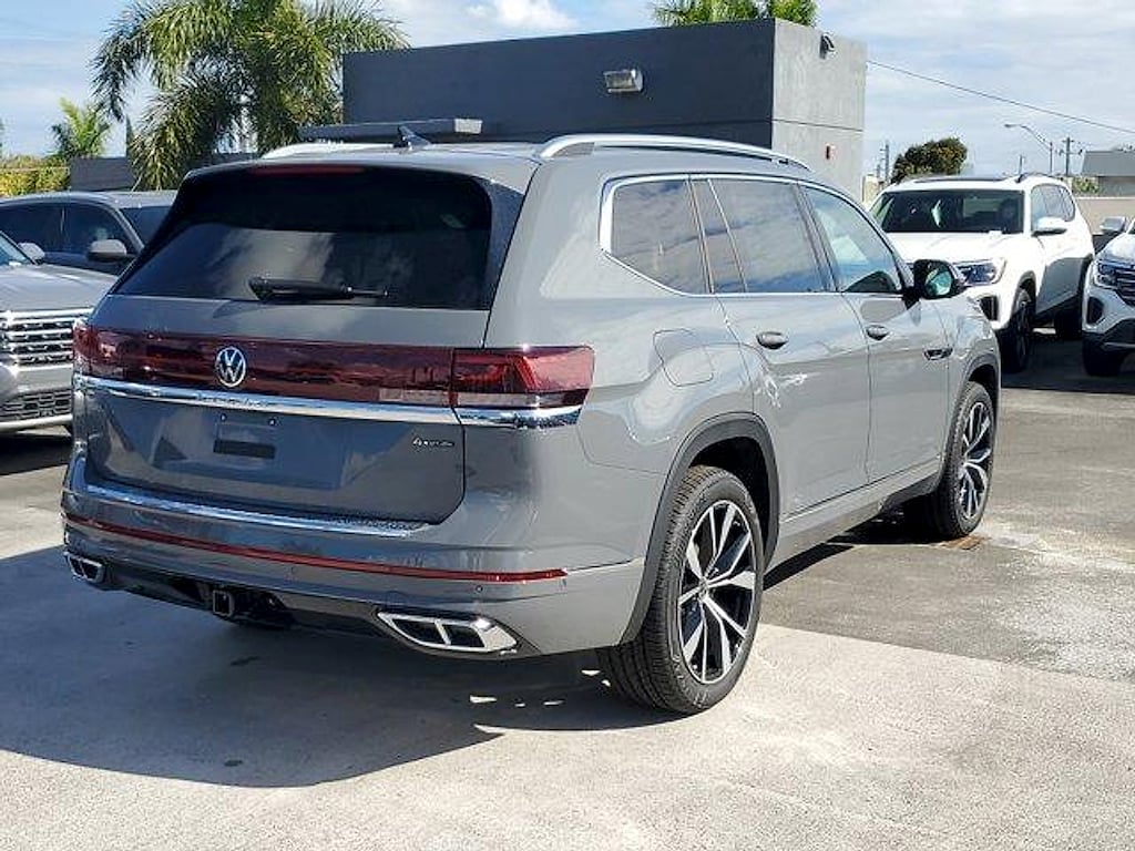 New 2026 Volkswagen Atlas 2.0T SEL Premium R-Line SUV