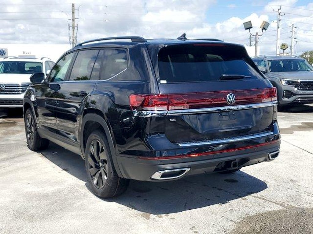 New 2026 Volkswagen Atlas 2.0T SE w/Technology SUV