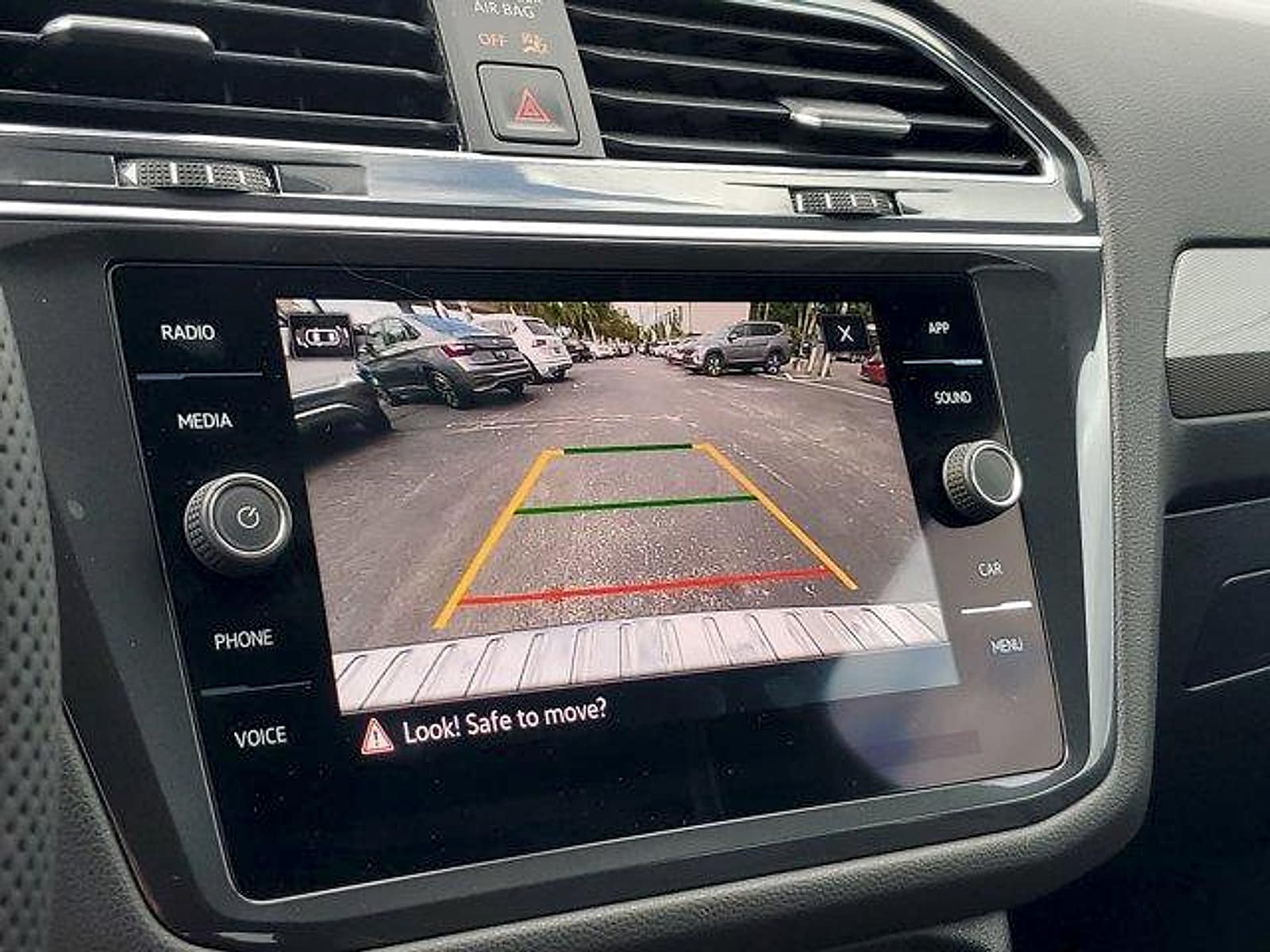 2022 Volkswagen Tiguan SE R-LINE BLACK - Photo 25
