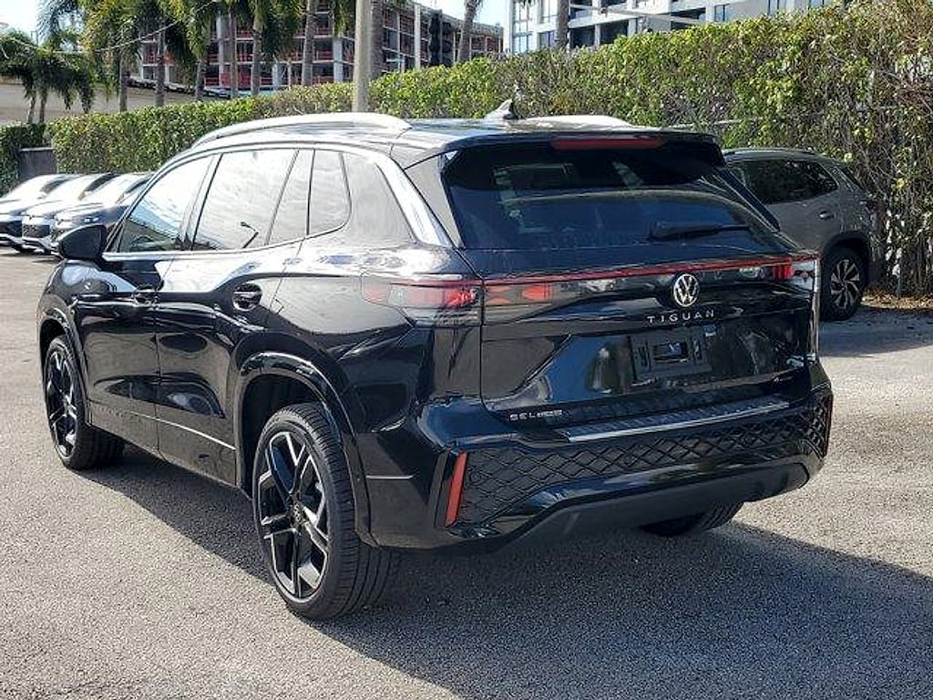 New 2026 Volkswagen Tiguan 2.0T SEL R-Line Turbo SUV