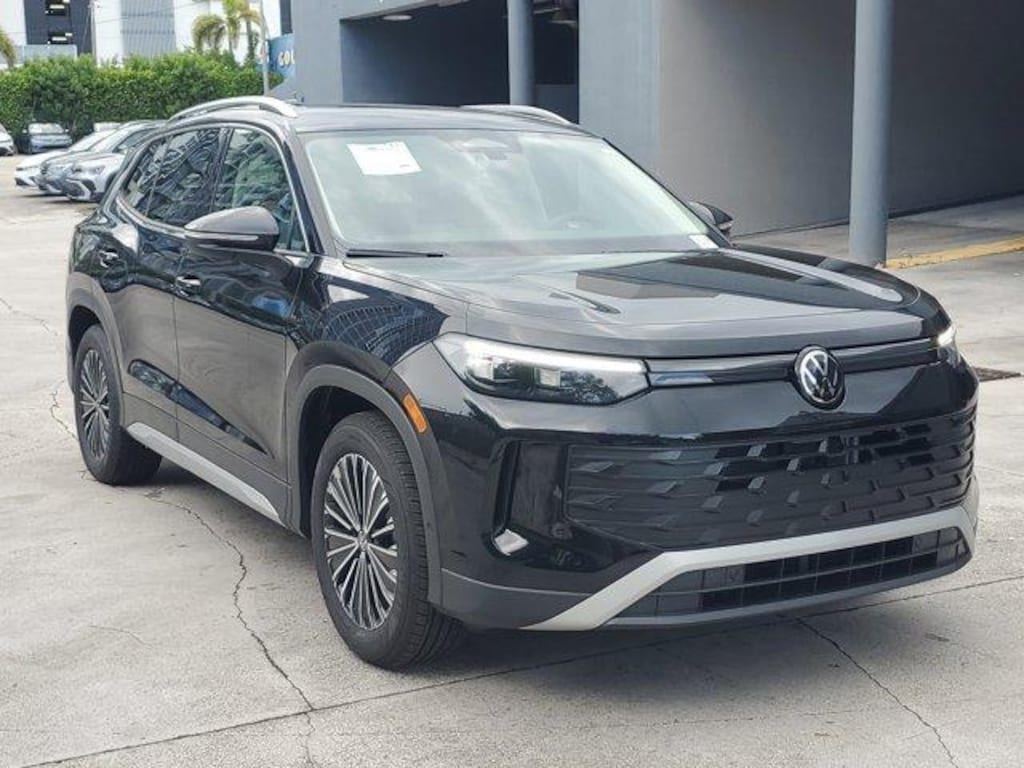 New 2025 Volkswagen Tiguan 2.0T S SUV