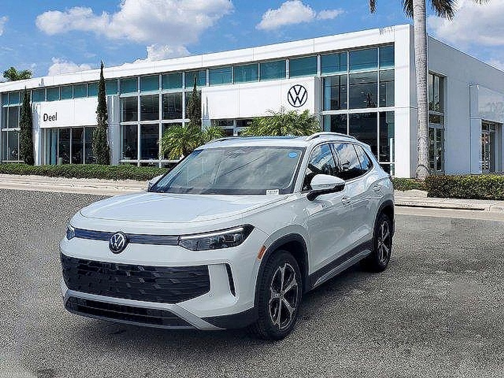 New 2025 Volkswagen Tiguan 2.0T SE SUV