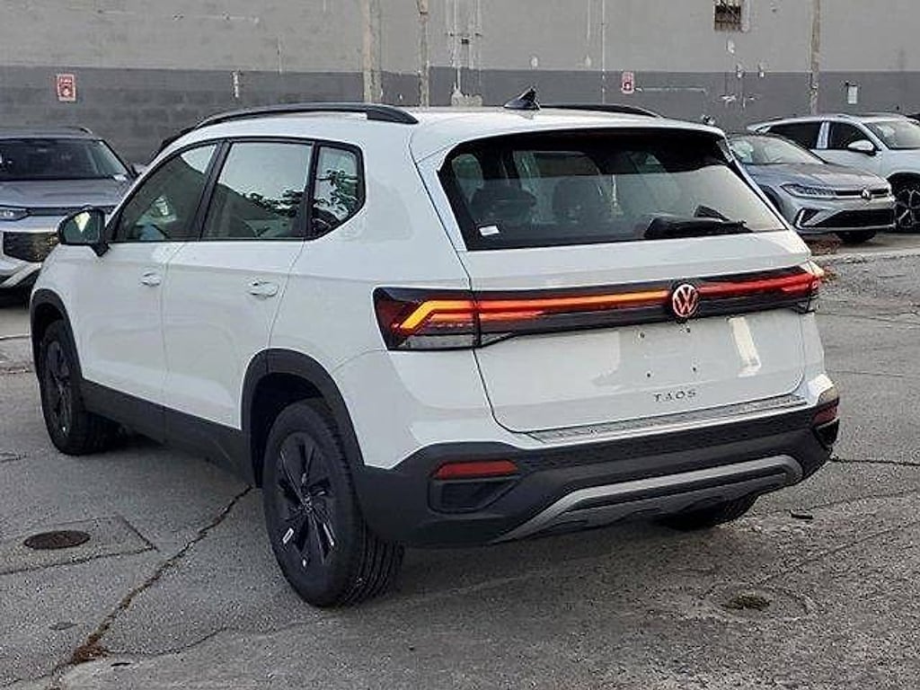 New 2026 Volkswagen Taos 1.5T S SUV