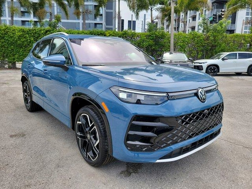 New 2026 Volkswagen Tiguan 2.0T SEL R-Line Turbo SUV