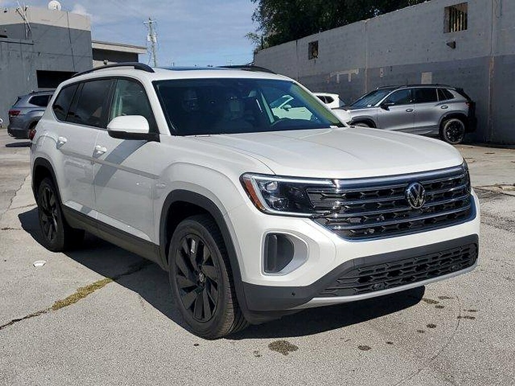 New 2026 Volkswagen Atlas 2.0T SE w/Technology SUV