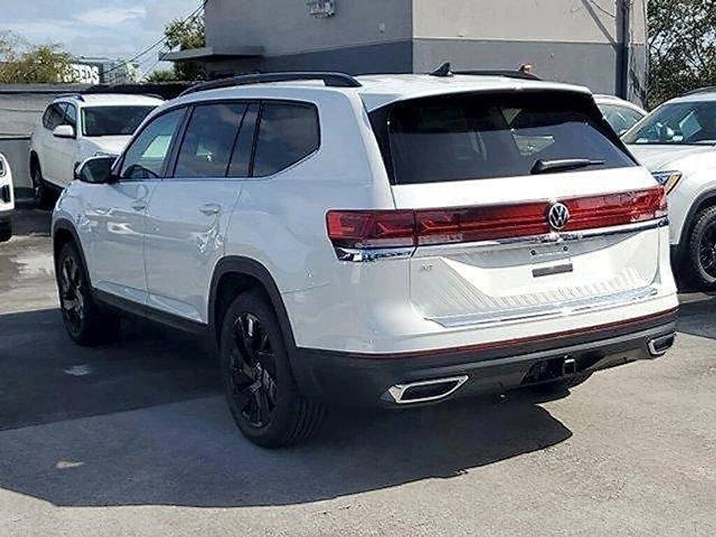New 2026 Volkswagen Atlas 2.0T SE w/Technology SUV