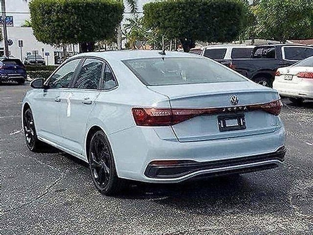 New 2026 Volkswagen Jetta 1.5T SE Sedan