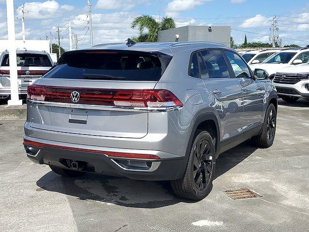 New 2026 Volkswagen Atlas Cross Sport 2.0T SE w/Technology SUV