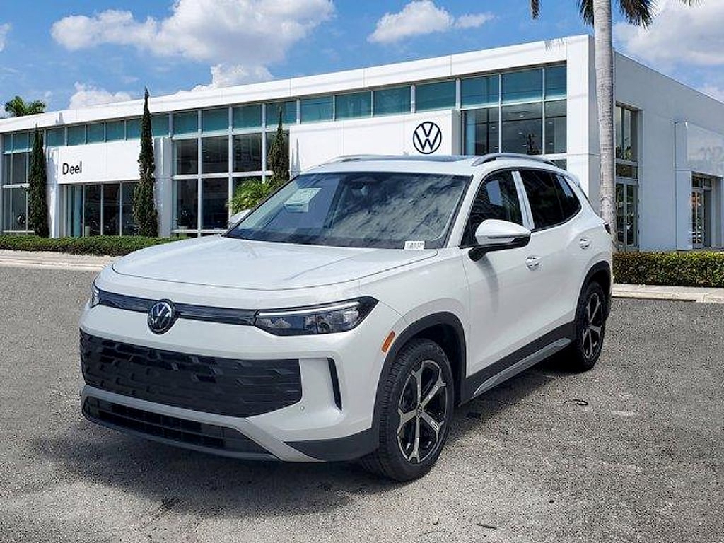 New 2026 Volkswagen Tiguan 2.0T SE SUV