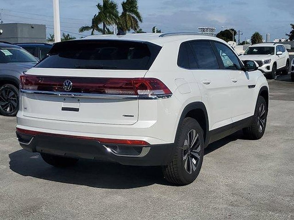 New 2026 Volkswagen Atlas Cross Sport 2.0T SE SUV