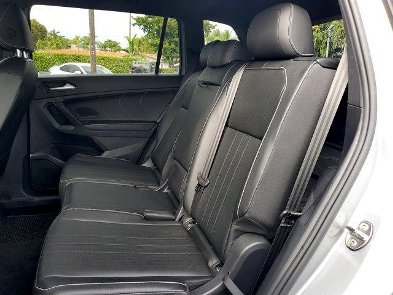 2022 Volkswagen Tiguan SE R-LINE BLACK - Photo 17