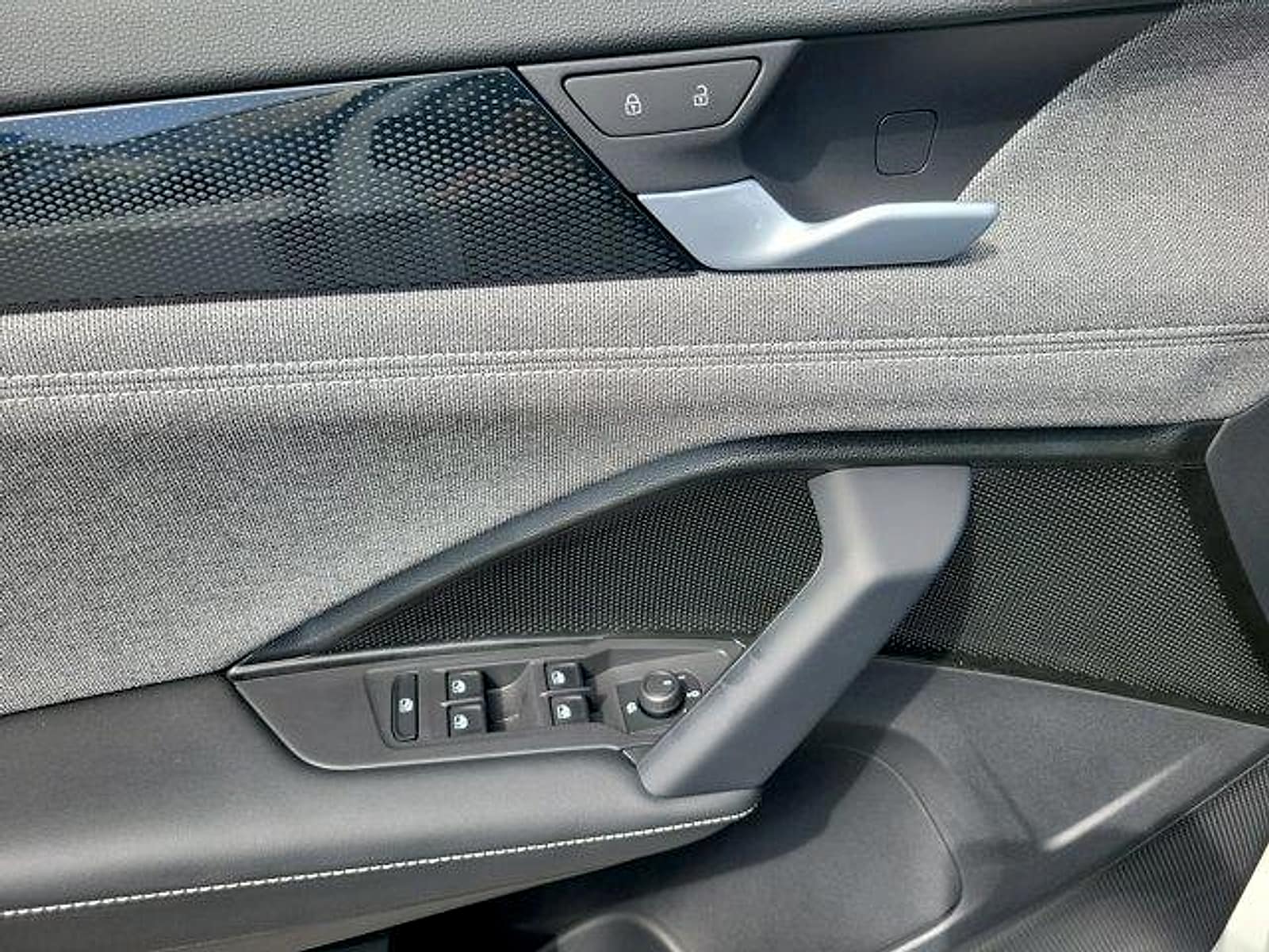 2026 Volkswagen Tiguan S - Photo 12