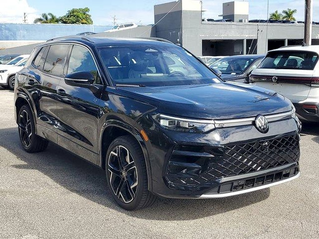 New 2026 Volkswagen Tiguan 2.0T SEL R-Line Turbo SUV