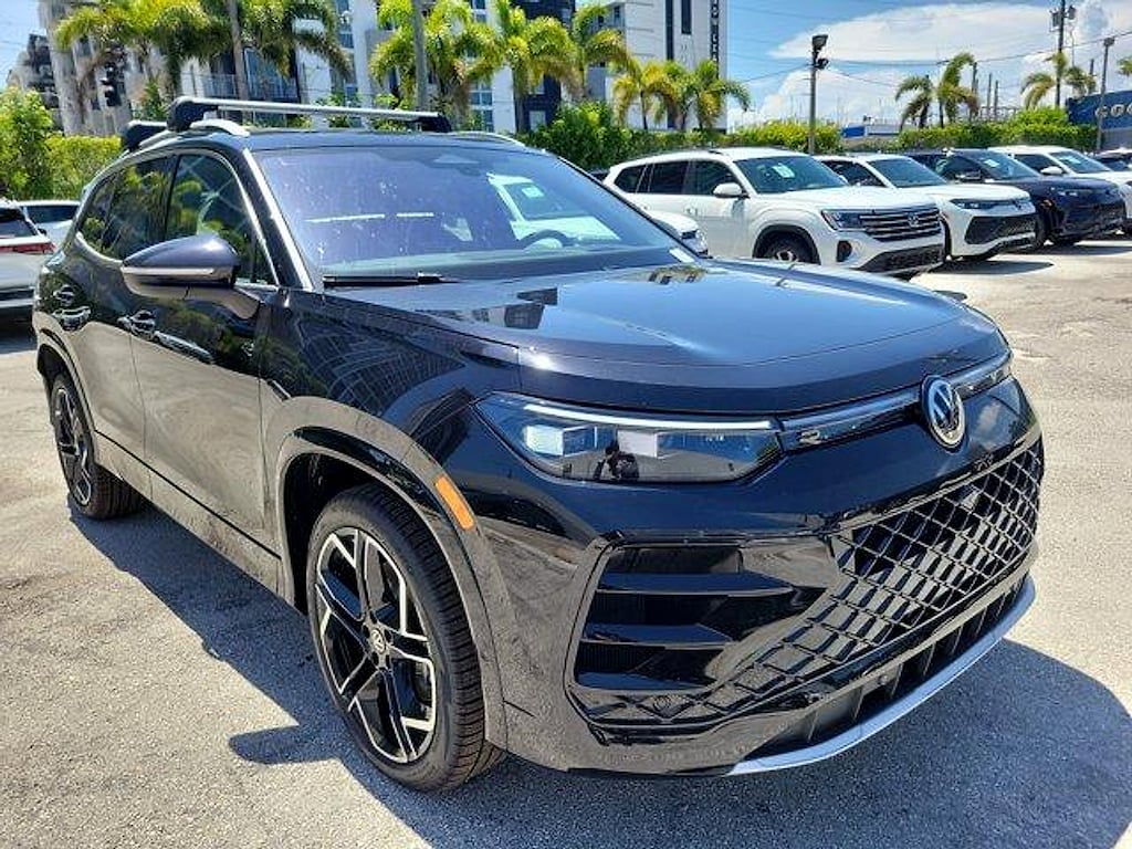 New 2026 Volkswagen Tiguan 2.0T SEL R-Line Turbo SUV