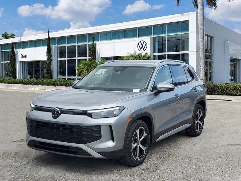 New 2025 Volkswagen Tiguan 2.0T SE SUV