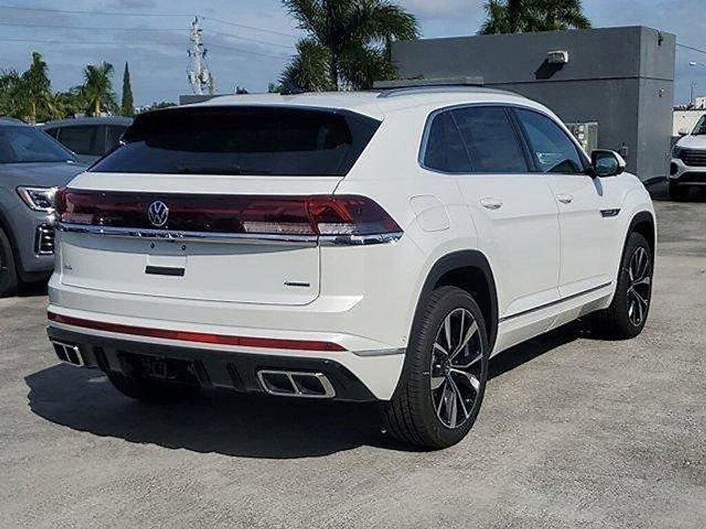 New 2026 Volkswagen Atlas Cross Sport 2.0T SEL Premium R-Line SUV