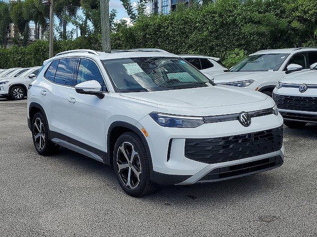 New 2025 Volkswagen Tiguan 2.0T SE SUV