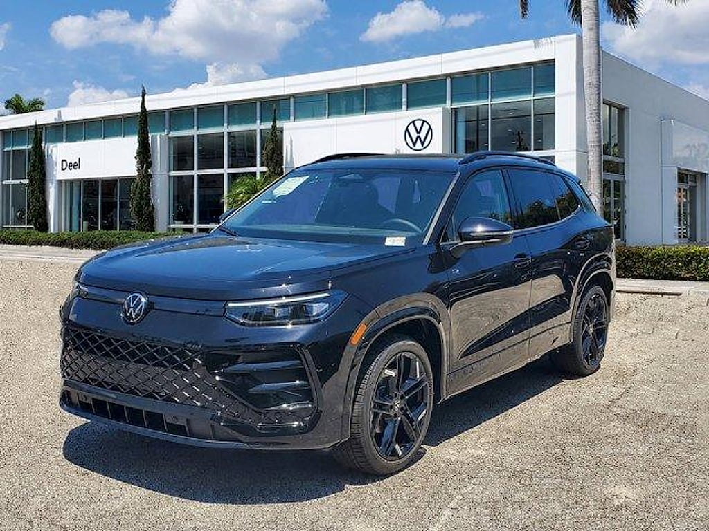 New 2026 Volkswagen Tiguan 2.0T SE R-Line Black SUV