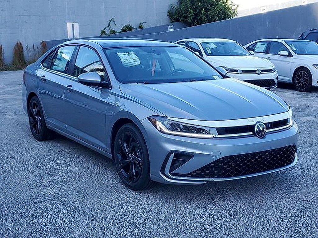 New 2026 Volkswagen Jetta 1.5T SE Sedan