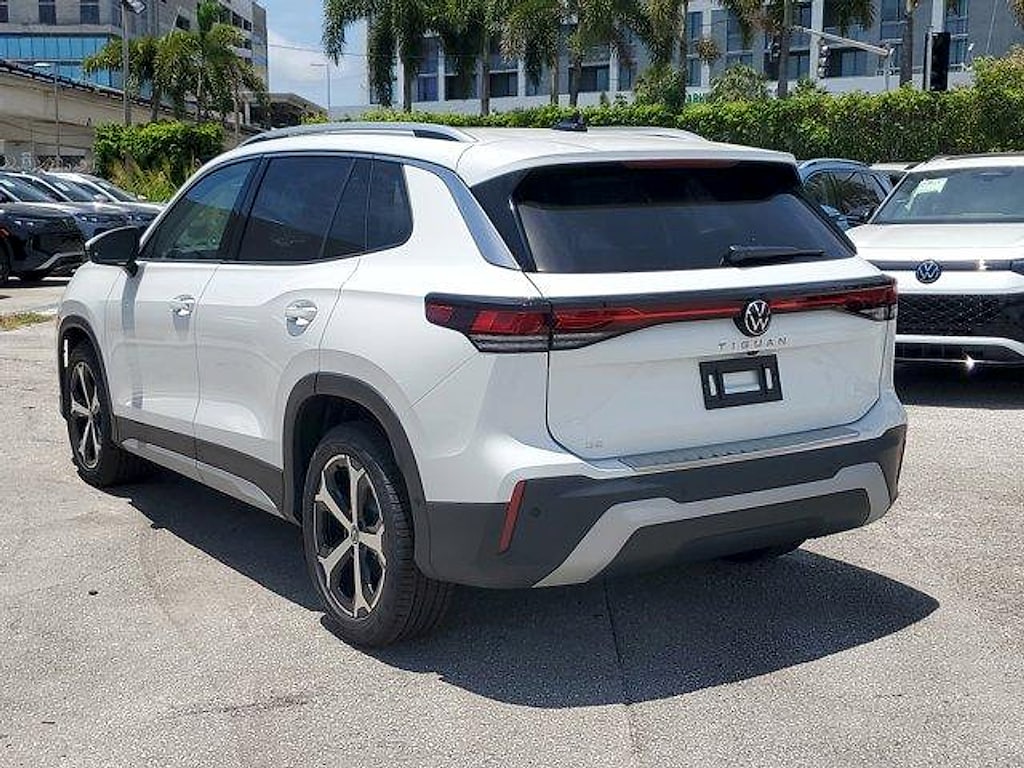 New 2026 Volkswagen Tiguan 2.0T SE SUV