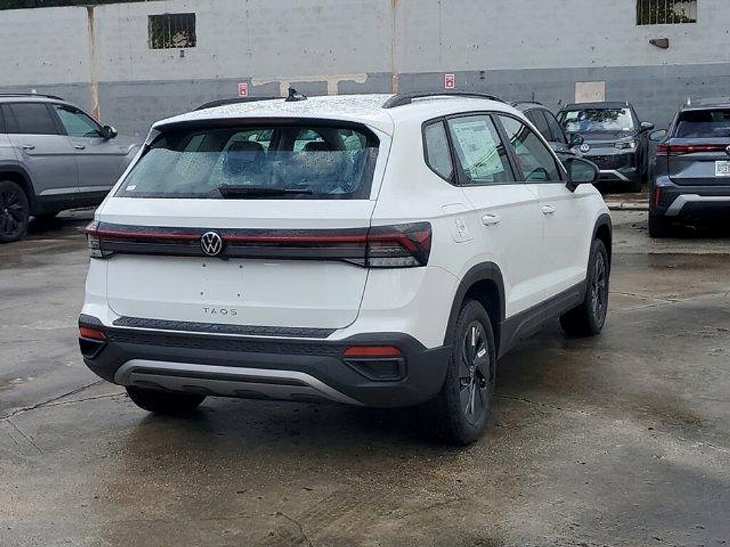 New 2026 Volkswagen Taos 1.5T S SUV