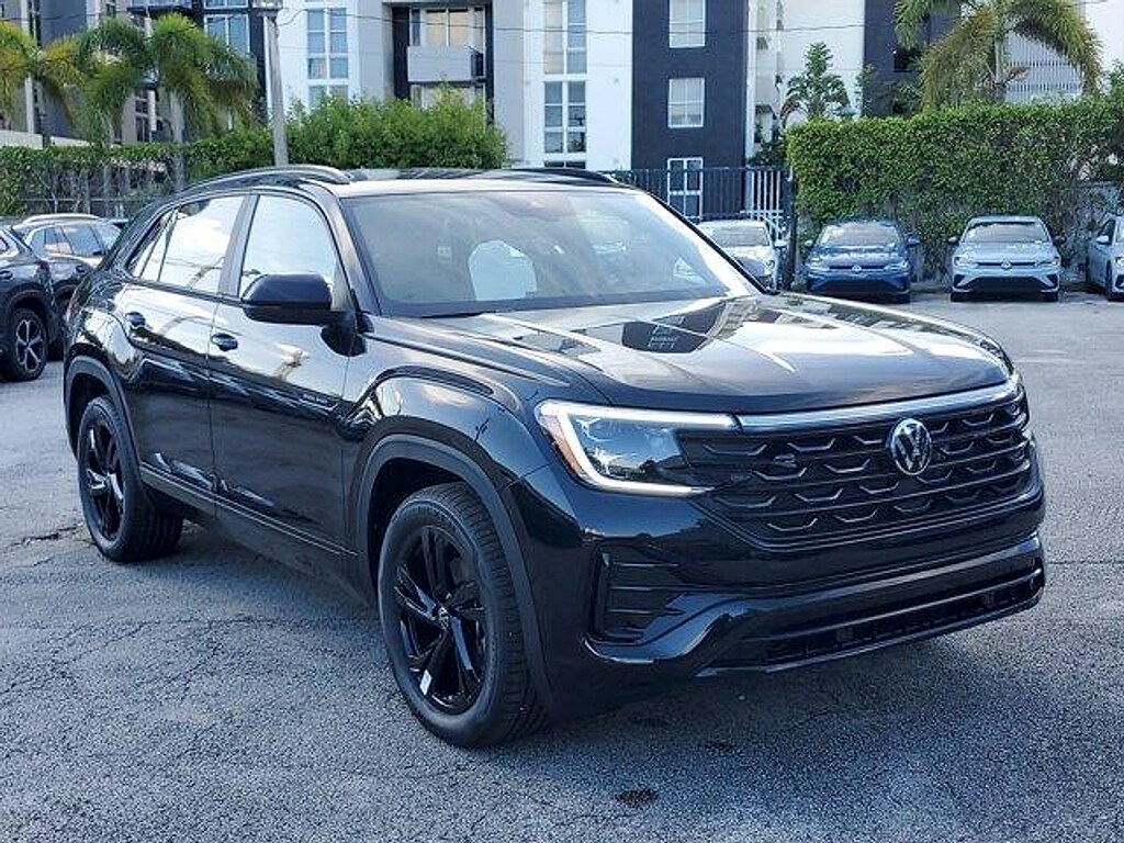 New 2026 Volkswagen Atlas Cross Sport 2.0T SEL R-Line Black SUV