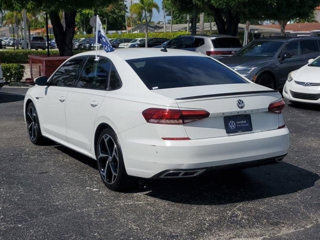 Used 2022 Volkswagen Passat 2.0T R-Line
